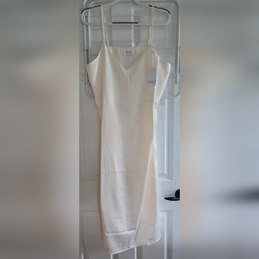 Brunette the Label Satin Dress in Creme , size XL